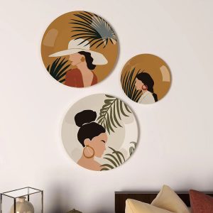 Wall & Door Hangings – Decorative Accents for Every Space